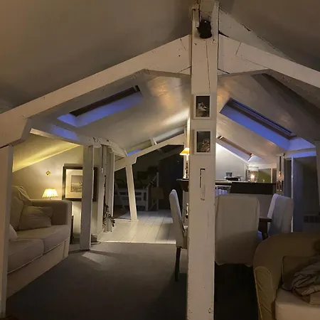 Duplex Avec Vue Sur Les Toits De Expo Porte De Versailles Appartamento *